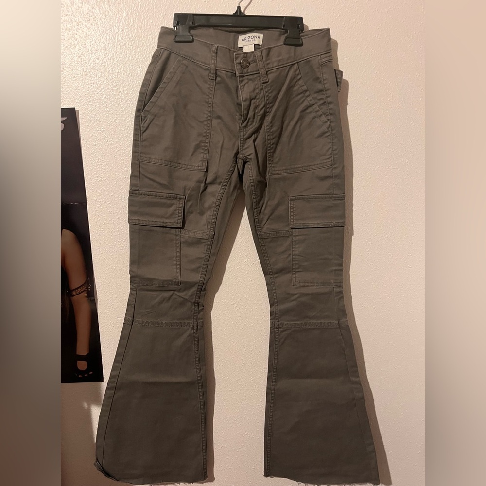 Arizona Cargo Pants